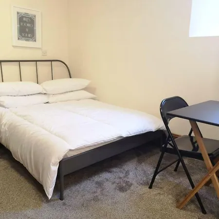 Daire Studio Flat Off Gloucester Road